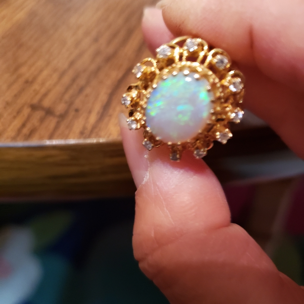 European Opal 14k YG, natural diamonds, size 6,5